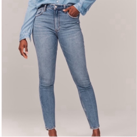 Abercrombie & Fitch Curve Love The Skinny High Rise Jeans Size 27/4S - Picture 1 of 11